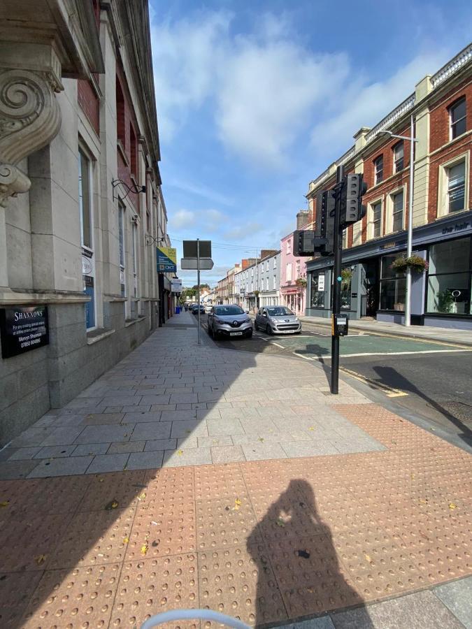 Central Lisburn Duplex Apartment Siren Stays Eksteriør bilde