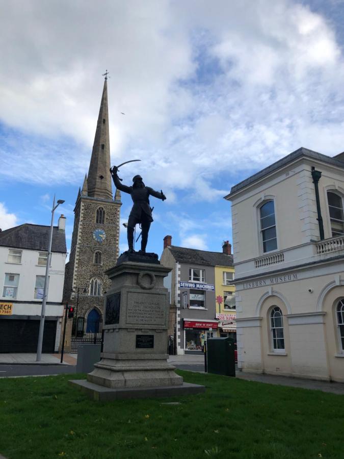 Central Lisburn Duplex Apartment Siren Stays Eksteriør bilde