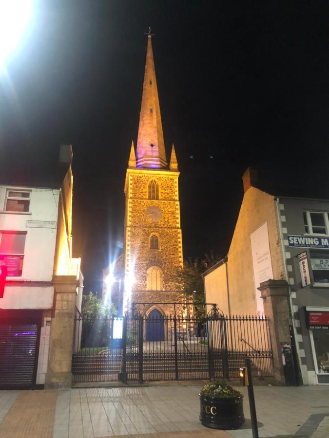 Central Lisburn Duplex Apartment Siren Stays Eksteriør bilde