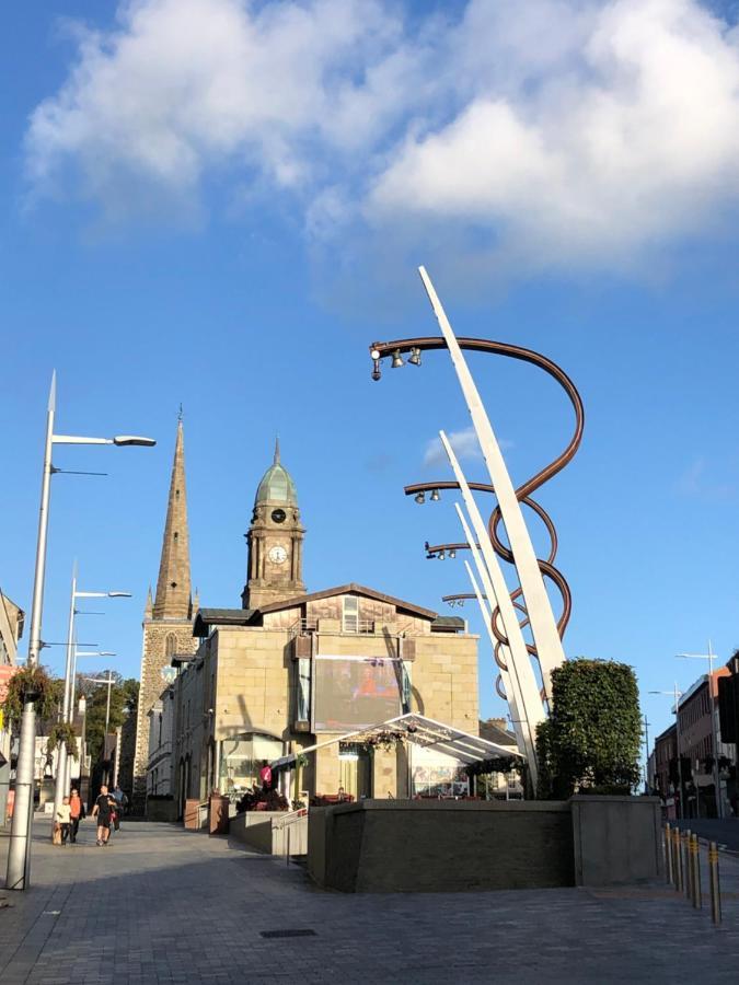 Central Lisburn Duplex Apartment Siren Stays Eksteriør bilde